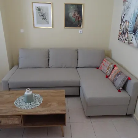 Joy's Central Apartman